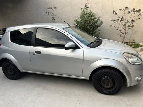 FORD KA 1.0 MPI 8V FLEX 2P MANUAL FORD KA 1.0 MPI 8V FLEX 2P MANUAL